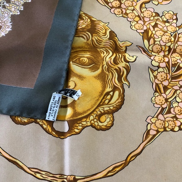 Authentic Hermès KOSMIMA Silk Scarf - Picture 3 of 8